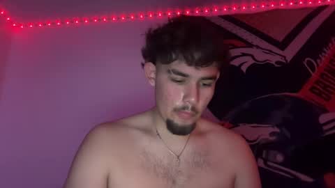 Snapshot of damiam_xj chatting on December 2024 12:53:02 AM damiam xj online show from December 2024 12:53:02 AM