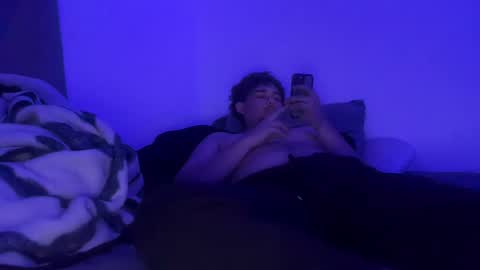 Snapshot of damiam_xj chatting on December 2024 03:22:02 AM damiam xj online show from December 2024 03:22:02 AM