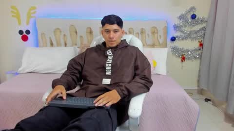 DAMIAN online show from December 2024 01:21:01 PM