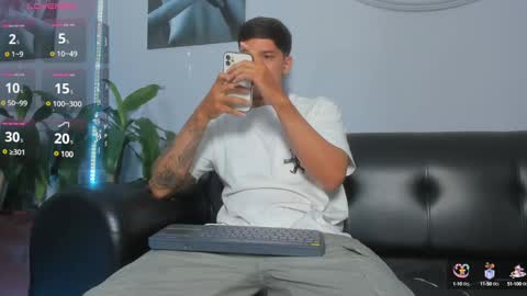 DAMIAN online show from February 2025 03:19:01 AM