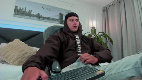 DAMIAN online show from November 2025 10:49:02 AM