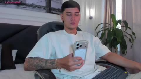 DAMIAN online show from April 2026 12:55:01 PM