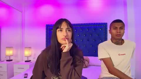 Snapshot of damian_and_roxanne chatting on March 2026 12:43:02 PM DAMIAN AND ROXANNE. online show from March 2026 12:43:02 PM