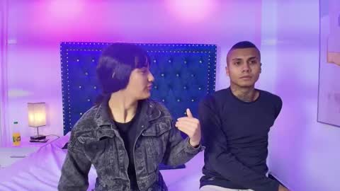 Snapshot of damian_and_roxanne chatting on March 2026 12:32:01 PM DAMIAN AND ROXANNE. online show from March 2026 12:32:01 PM