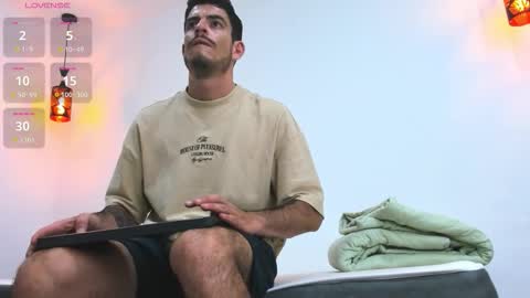 D A M I A N online show from September 2025 07:57:02 PM