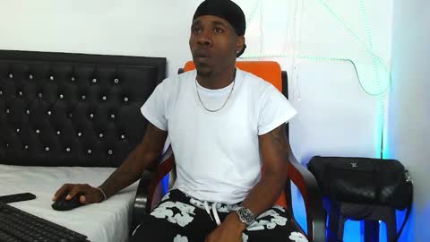 damian_hart_24cm online show from October 2025 10:41:02 PM