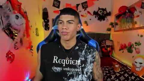 Damian online show from October 2025 04:02:02 AM