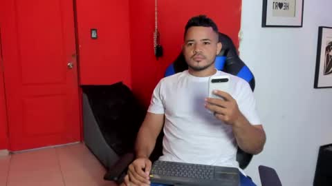DAMIAN LUX online show from May 2026 12:21:01 PM