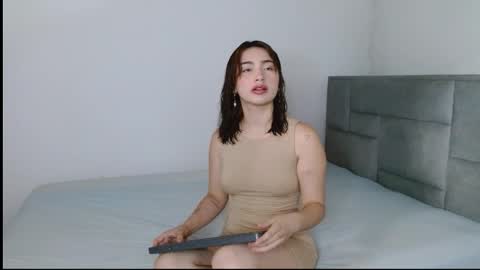 Damian   Maya online show from February 2026 01:00:02 PM