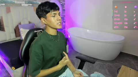 Snapshot of damian_tay chatting on May 2026 11:59:01 AM damian_tay online show from May 2026 11:59:01 AM
