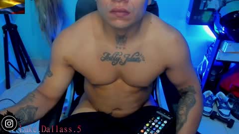 Snapshot of damian_torner chatting on May 2026 08:30:02 AM Damian torner online show from May 2026 08:30:02 AM