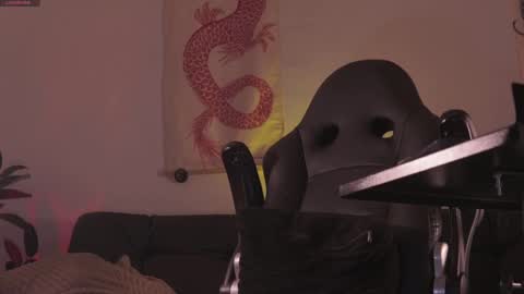 insta damn8   --------  online show from March 2025 02:46:02 AM