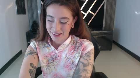 Damia online show from June 2026 10:22:02 PM