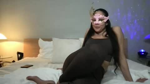 Snapshot of damiralux chatting on February 2025 03:45:02 AM Damira Lux online show from February 2025 03:45:02 AM