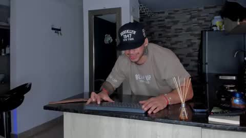 INSTAGRAM  DAMMIANMILLEROFICIAL online show from January 2026 01:35:02 PM