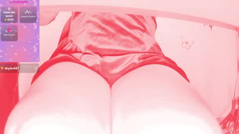 Sophie online show from May 2026 05:02:02 AM