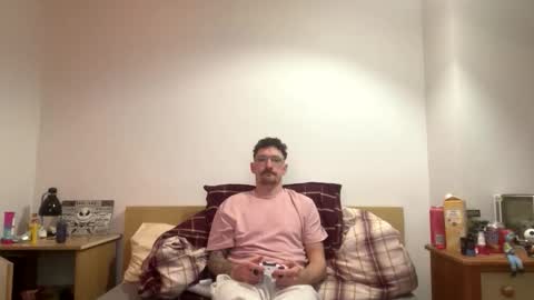 Snapshot of damo111694 chatting on February 2026 10:44:01 PM damo111694 online show from February 2026 10:44:01 PM