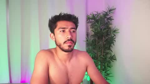 damon_frost online show from April 2026 07:07:02 PM