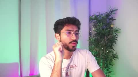 damon_frost online show from April 2026 01:42:02 AM