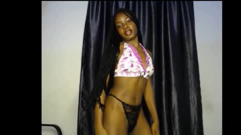 leah online show from November 2025 06:10:01 PM