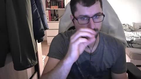 Snapshot of dan_the_man405 chatting on December 2024 10:32:01 PM King Dan online show from December 2024 10:32:01 PM