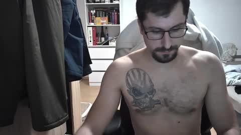 Snapshot of dan_the_man405 chatting on January 2025 07:13:02 PM King Dan online show from January 2025 07:13:02 PM