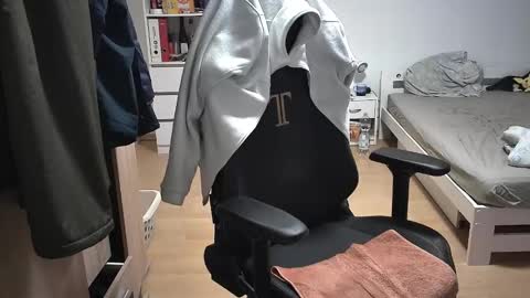 Snapshot of dan_the_man405 chatting on January 2025 07:18:02 PM King Dan online show from January 2025 07:18:02 PM