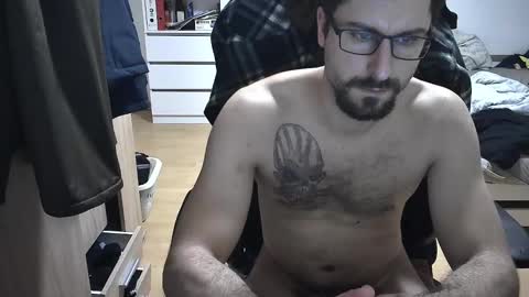 Snapshot of dan_the_man405 chatting on January 2025 10:56:01 PM King Dan online show from January 2025 10:56:01 PM