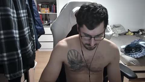 Snapshot of dan_the_man405 chatting on January 2025 07:56:02 PM King Dan online show from January 2025 07:56:02 PM