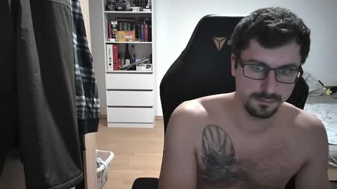 Snapshot of dan_the_man405 chatting on January 2025 06:03:02 PM King Dan online show from January 2025 06:03:02 PM