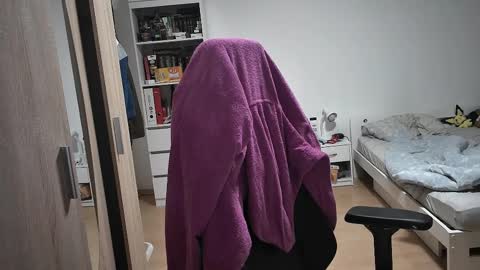 Snapshot of dan_the_man405 chatting on February 2025 07:44:01 PM King Dan online show from February 2025 07:44:01 PM