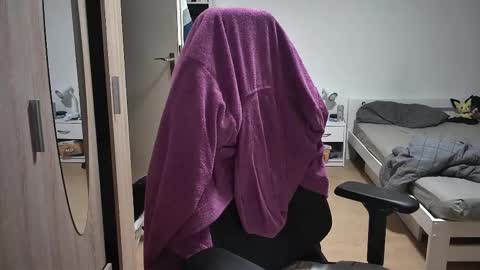 Snapshot of dan_the_man405 chatting on March 2025 07:25:01 PM King Dan online show from March 2025 07:25:01 PM