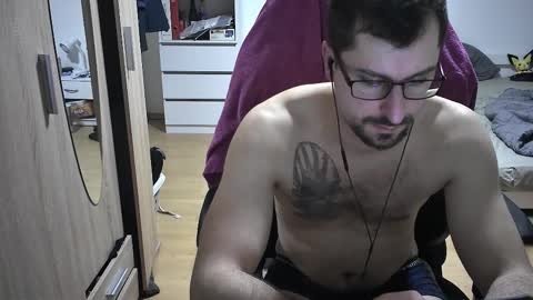 Snapshot of dan_the_man405 chatting on March 2025 07:38:02 PM King Dan online show from March 2025 07:38:02 PM