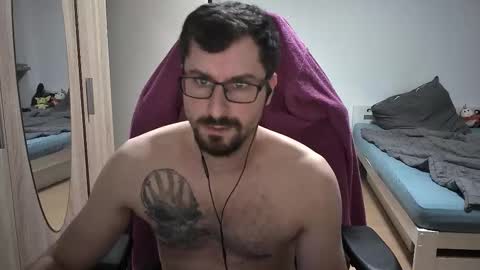 Snapshot of dan_the_man405 chatting on September 2025 08:31:01 PM King Dan online show from September 2025 08:31:01 PM