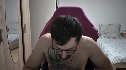 Snapshot of dan_the_man405 chatting on September 2025 07:28:02 PM King Dan online show from September 2025 07:28:02 PM