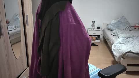 Snapshot of dan_the_man405 chatting on October 2025 08:37:02 PM King Dan online show from October 2025 08:37:02 PM