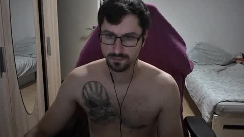 Snapshot of dan_the_man405 chatting on October 2025 06:18:01 PM King Dan online show from October 2025 06:18:01 PM