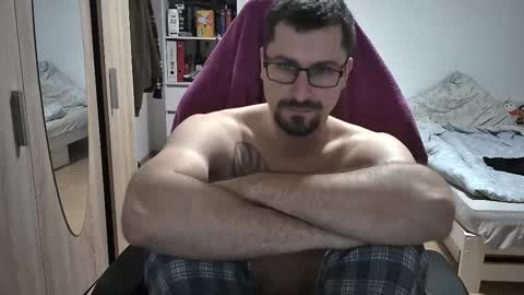 Snapshot of dan_the_man405 chatting on October 2025 07:03:01 PM King Dan online show from October 2025 07:03:01 PM