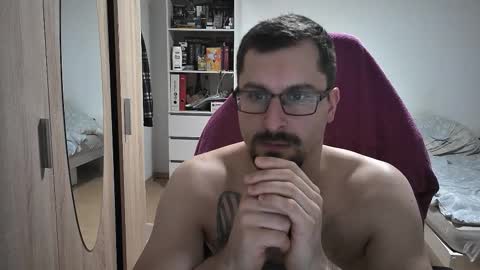 Snapshot of dan_the_man405 chatting on October 2025 06:57:02 PM King Dan online show from October 2025 06:57:02 PM