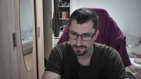 Snapshot of dan_the_man405 chatting on October 2025 07:38:02 PM King Dan online show from October 2025 07:38:02 PM