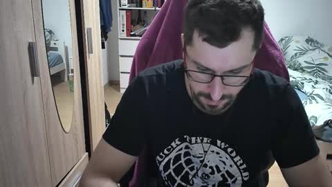 Snapshot of dan_the_man405 chatting on October 2025 08:54:02 PM King Dan online show from October 2025 08:54:02 PM