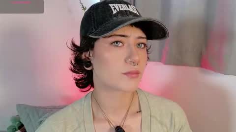 Bluemoon online show from November 2025 05:44:02 PM