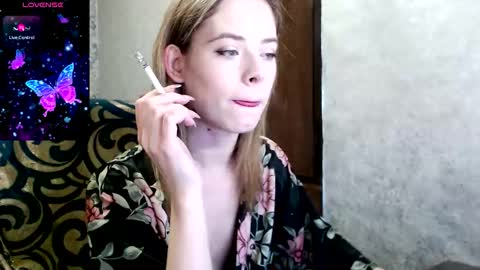 Snapshot of dana_smilex chatting on November 2025 07:18:02 PM Dana SmileX online show from November 2025 07:18:02 PM