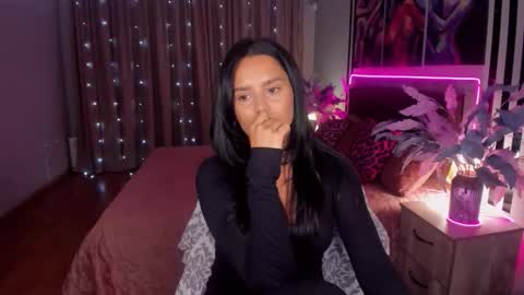 Snapshot of danamiers chatting on September 2025 05:23:02 AM DanaMiers online show from September 2025 05:23:02 AM