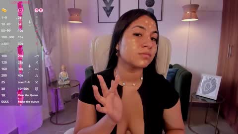 Dandara   online show from October 2025 07:41:01 PM