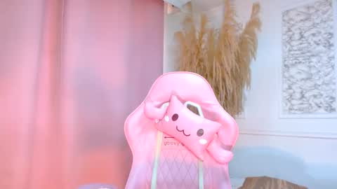 Danella Houston online show from July 2026 06:32:01 PM