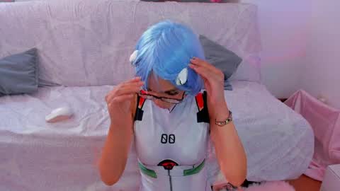 Danesa online show from April 2026 09:15:02 PM