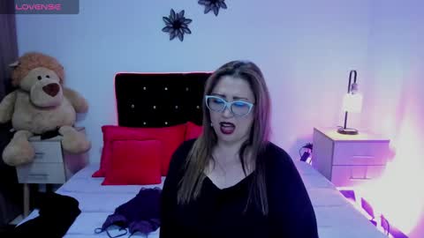 danevagw online show from December 2024 10:26:02 PM