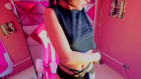 dani_dream online show from September 2025 01:56:01 PM