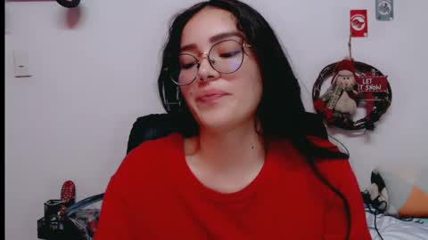 Snapshot of dani_jocelyn chatting on December 2024 02:42:01 AM dani y jocelyn online show from December 2024 02:42:01 AM